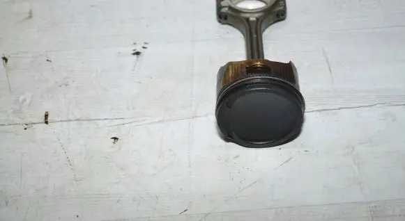 Dacia Duster II Piston with connecting rod 43290000