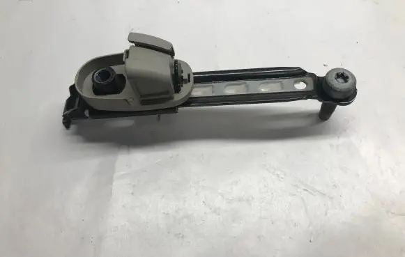 Dodge RAM 1500 DS Seat belt height adjuster P1HM16BD1AA