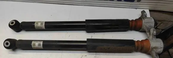 Hyundai Kona I Rear shock absorber/damper 55300J9350