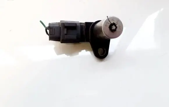 Mazda 626 Crankshaft position sensor 0296000780 fsd718230