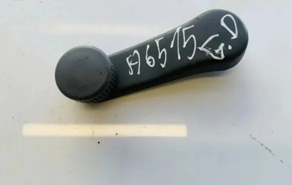 Skoda Fabia Mk1 (6Y) Front door window winding handle 1h0837581