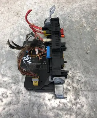 Mercedes-Benz E W211 SAM control unit 2129060005