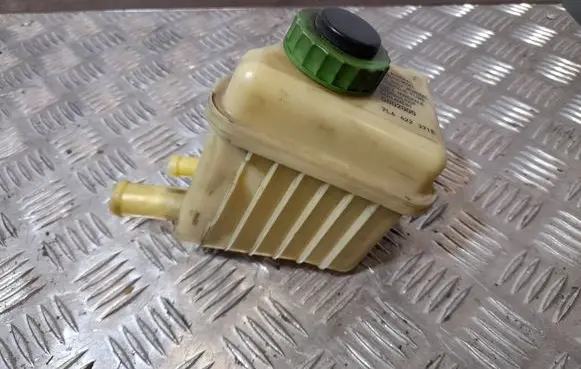 Volkswagen Touareg II Power steering fluid tank/reservoir 7L6422371E
