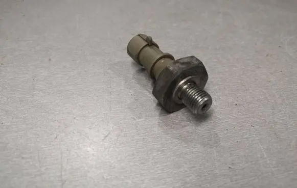 Fiat Freemont Oil pressure sensor 55233423