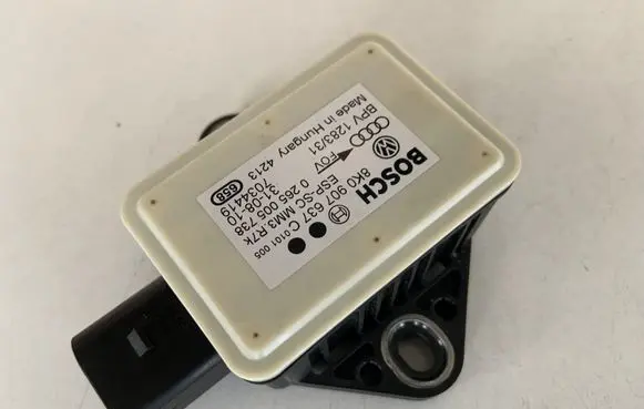 Audi Q5 SQ5 ESP acceleration yaw rate sensor 8K0907637C