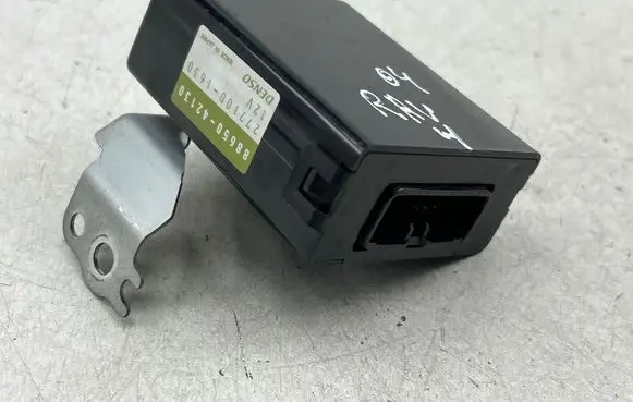Toyota RAV 4 (XA20) Other control units/modules 8865042130 2771001630
