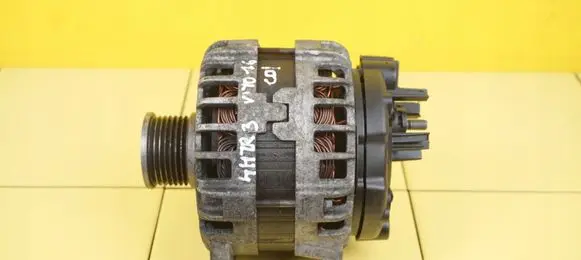 Mercedes-Benz Vito Viano W447 Generator/alternator 4HTR3