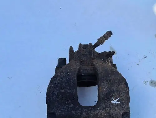 Volvo S60 Front brake caliper F089R 829