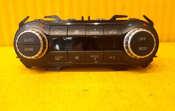Mercedes-Benz A W176 Climate control unit A2469002408 A2469010805
