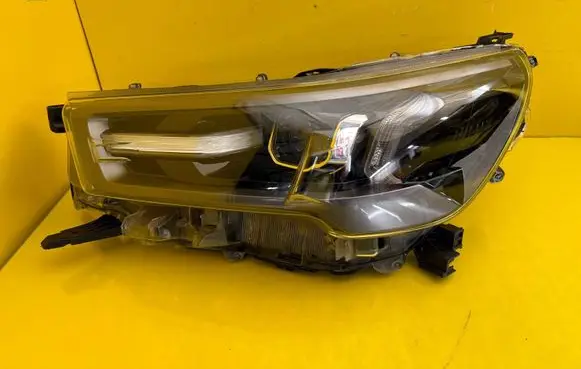 Toyota Hilux VIII Headlight/headlamp HILUXVIII8