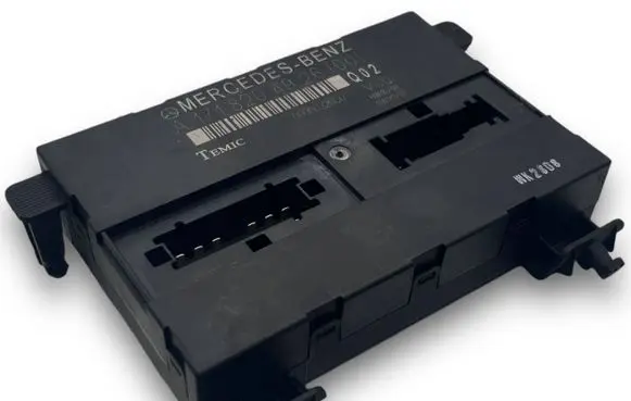 Mercedes-Benz SLK R171 Central body control module A4271 A1718204926