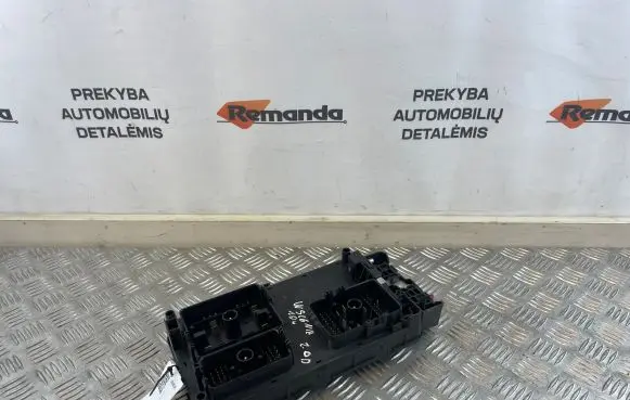 Opel Insignia A Fuse module 12150503409 13275881