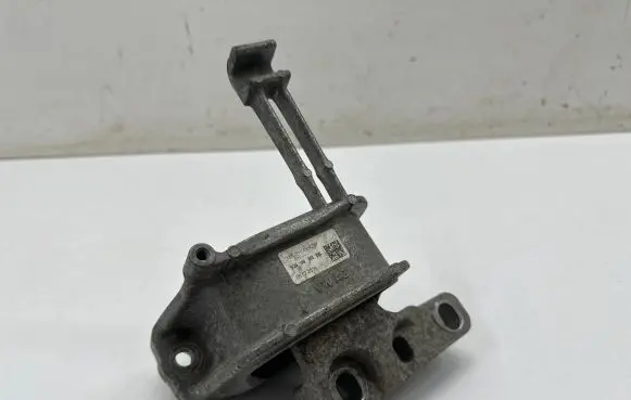 Audi A3 S3 8V Engine mount bracket 5Q0199262DB