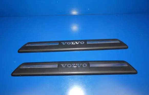 Volvo V40 Front sill (body part) 
