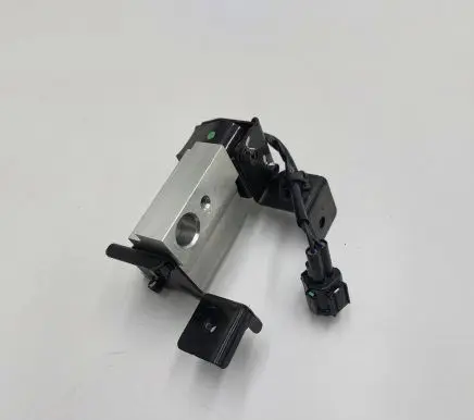 Nissan Leaf II (ZE1) Air conditioning (A/C) expansion valve 4433101360