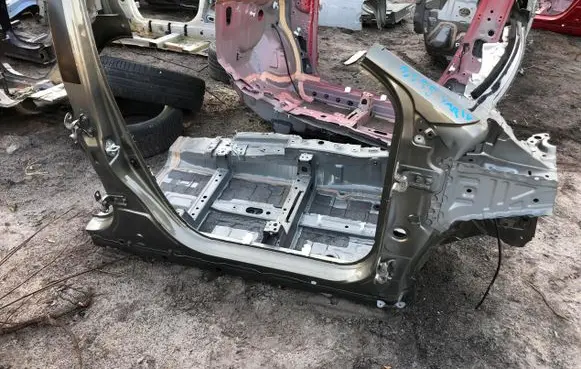 Toyota Yaris XP210 Front quarter panel AWDFASEDWDA