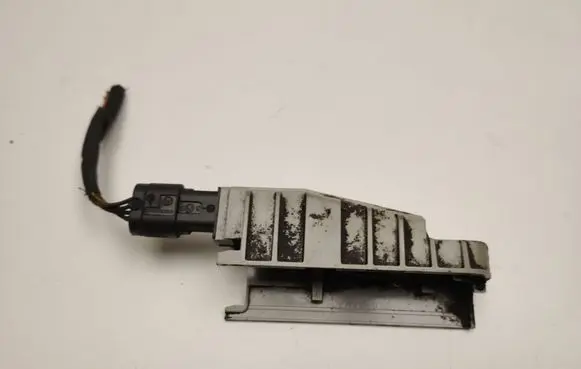 Mercedes-Benz E W212 Engine bonnet (hood) release handle A2128210151
