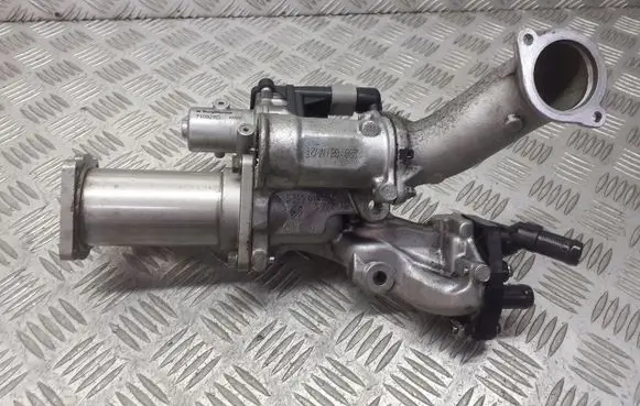 Renault Laguna III EGR valve cooler 8200729079