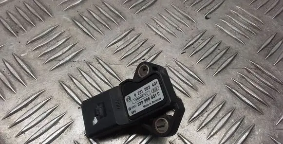 Audi A6 S6 C6 4F Air pressure sensor 0281002401
