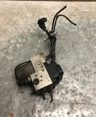 Nissan Primera ABS Pump 47600-AU800