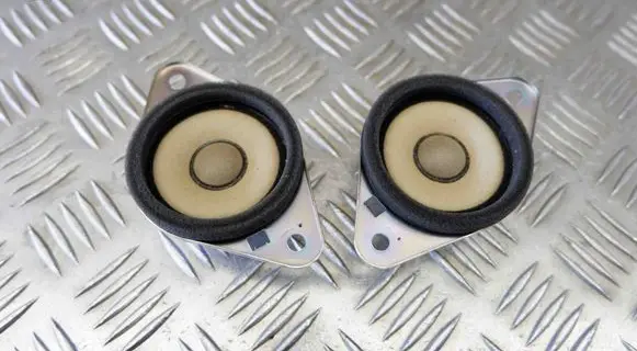 Toyota Prius+ (ZVW40) Panel speaker 8616047070
