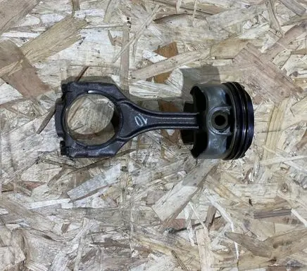 BMW 5 F10 F11 Piston with connecting rod 784323704 111213678