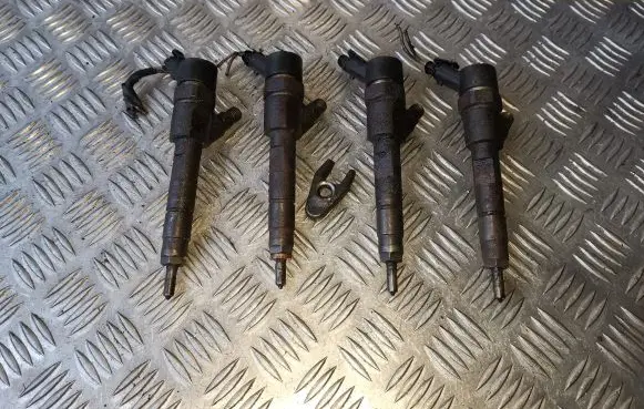 Renault Laguna II Fuel injectors set 8200100272 0445110110B