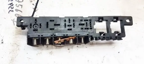 Volkswagen PASSAT B5 Fuse box set 8l0941822a