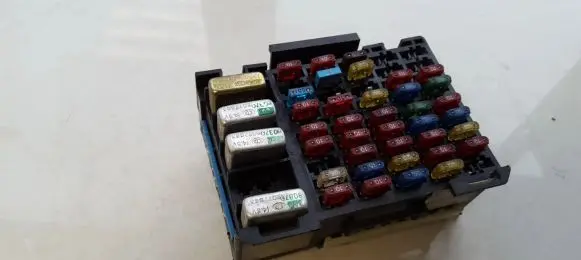 Opel Sintra Fuse box set 12114712