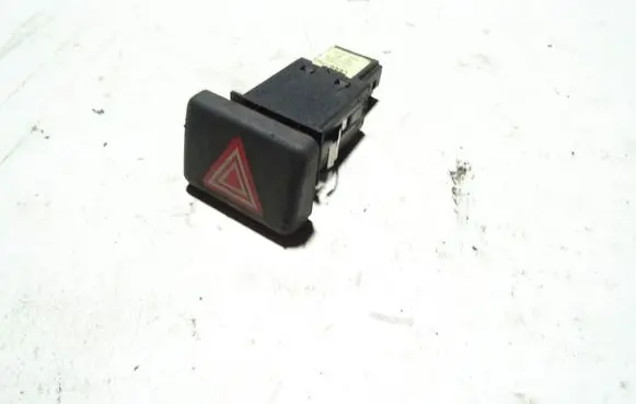 Audi A4 S4 B7 8E 8H Hazard light switch 8E0941509