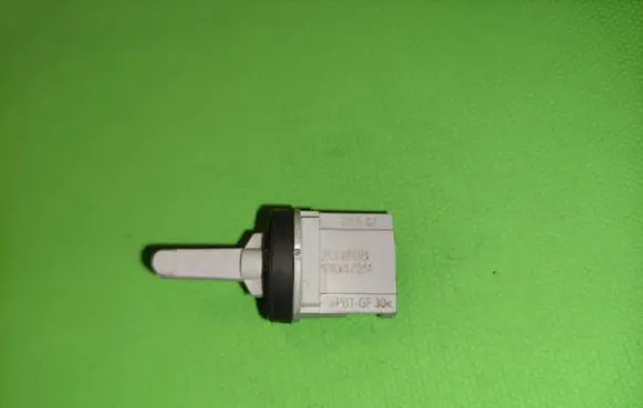 Volkswagen Golf VI Interior temperature sensor 1K0907543G