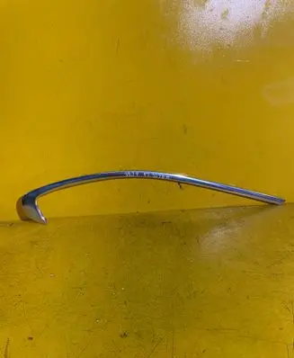 Peugeot 508 RXH Rear door windshield rail 