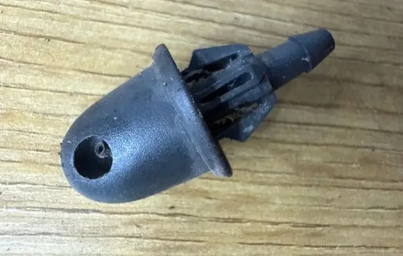 Opel Vivaro Rear window washer spray nozzle