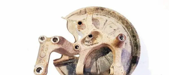 Rear wheel hub
