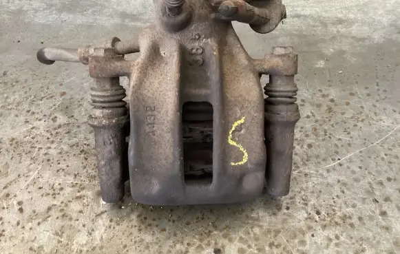 Rear brake caliper