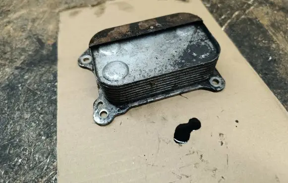 Alfa Romeo Mito Oil filter mounting bracket 3417466 222118165 080709
