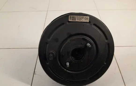 Renault Trafic III (X82) Brake booster 472104612R 93462024