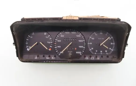 Speedometer (instrument cluster)