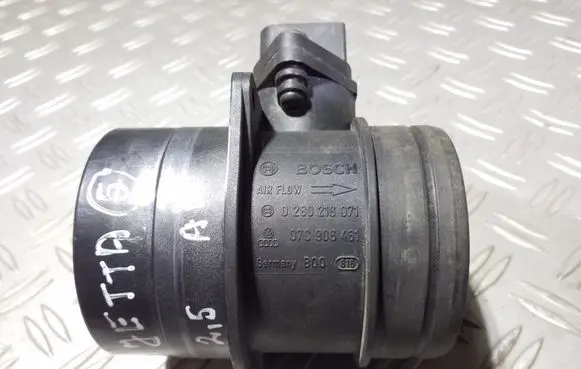 Volkswagen Jetta V Mass air flow meter 07C906461 0280218071
