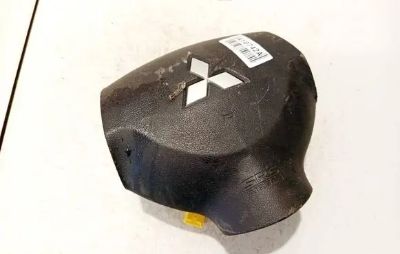 Mitsubishi Lancer X Steering wheel airbag