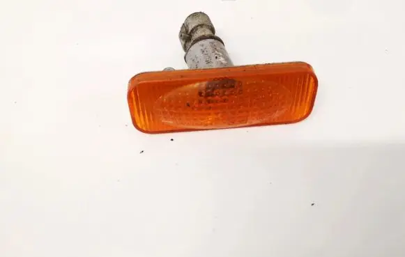 Opel Omega B1 Front fender indicator light GM90457814