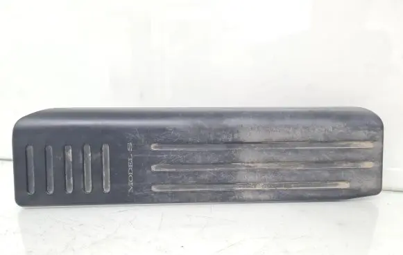Tesla Model S Foot rest pad/dead pedal 600596800C