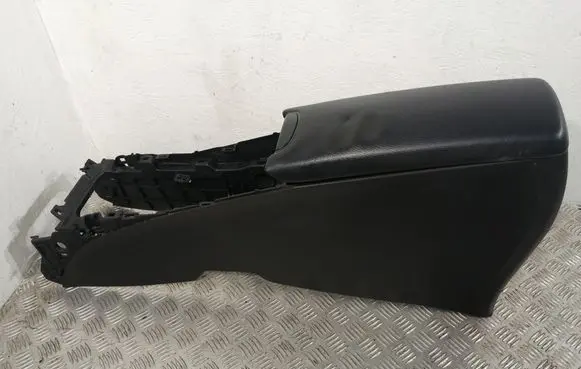 Toyota Avensis T270 Center console 5881005020C1 5891105090