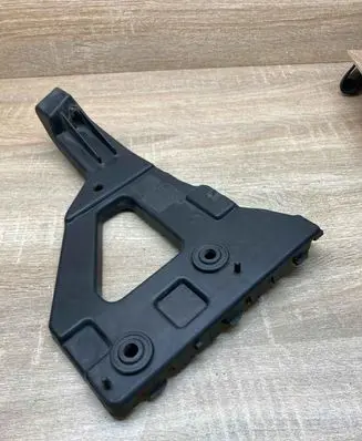 Audi A6 S6 C6 4F Front bumper mounting bracket 4F0807227 13672