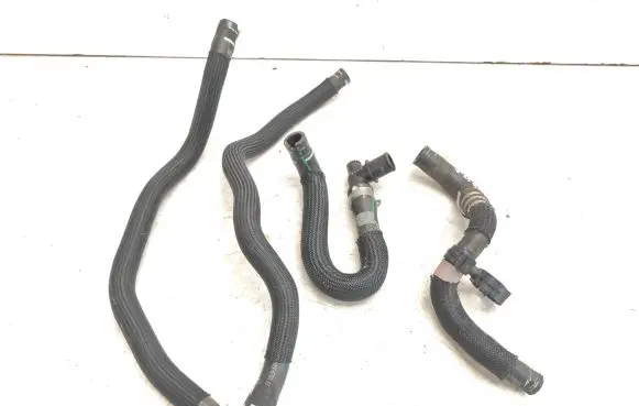 Maserati Ghibli Engine coolant pipe/hose