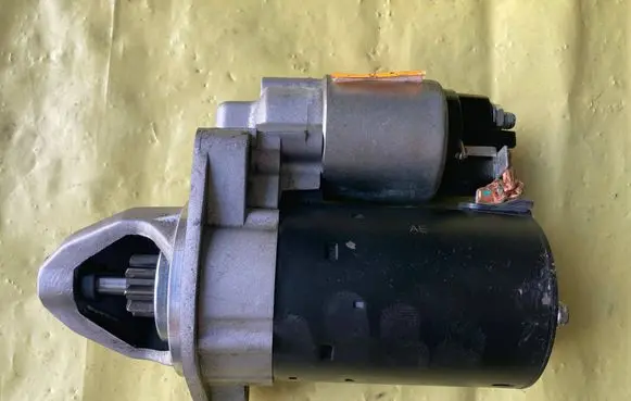 Mercedes-Benz C W204 Starter motor 949156
