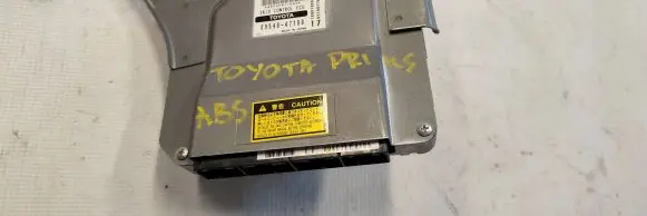 Toyota Prius (XW20) Engine control unit/module 8954047100