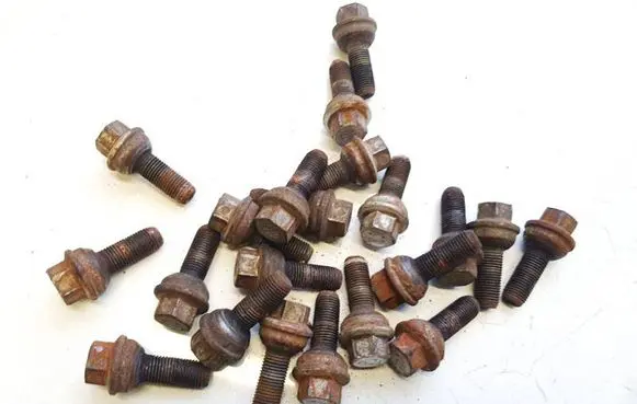 Mercedes-Benz Sprinter W906 Nuts/bolts 