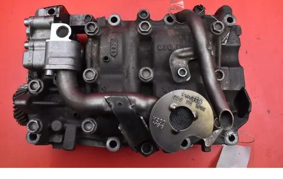 Volkswagen PASSAT B6 Oil pump 03G103527B
