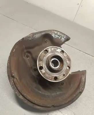 Audi Q3 8U Rear wheel hub 5N0615611D